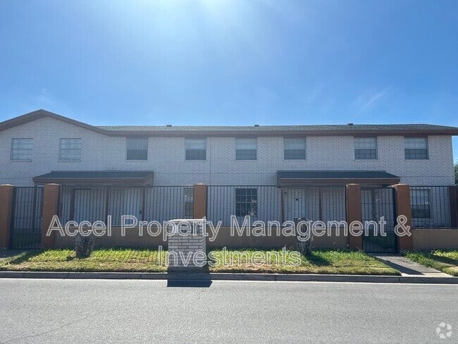 Building Photo - 2133 Kerria Ave Unit 4 Rental