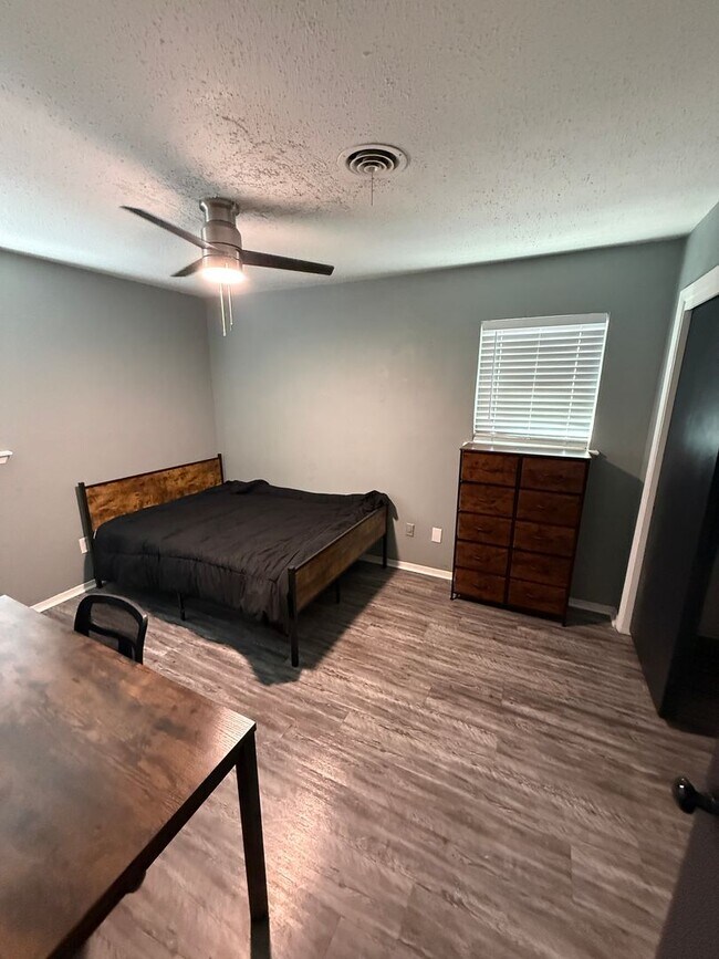 Photo - PRE LEASING for fall 2026! 4/2 by LCU!