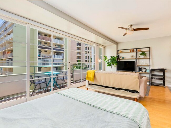 Photo - 445 Kaiolu St Unit 714