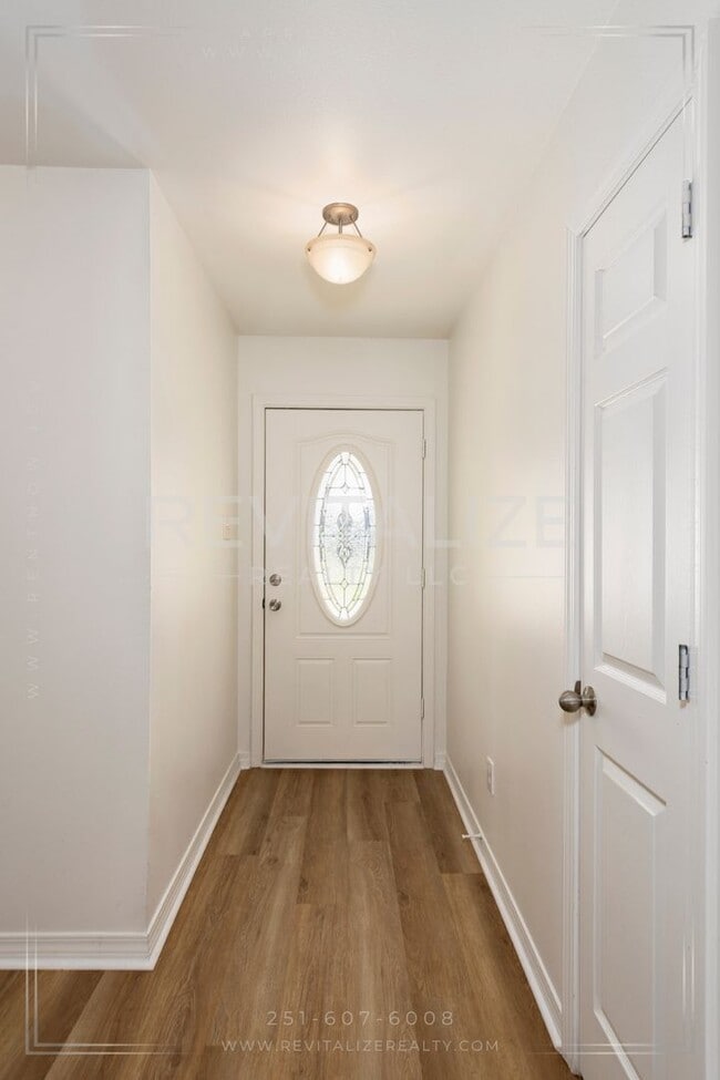 Photo - Spacious 3-Bedroom Home with Open Floor Pl...