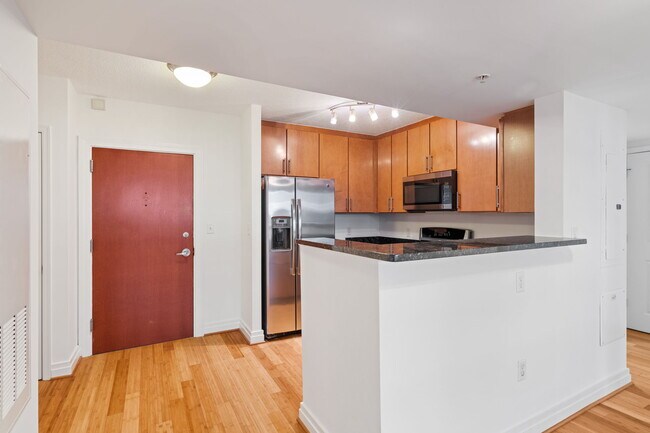 Photo - 915 E St NW Unit 505