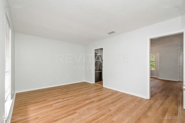 Photo - 5728 Post Oak Ct