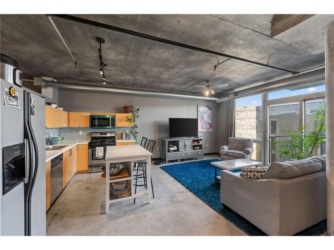 Building Photo - 730 N 4th St Unit 405