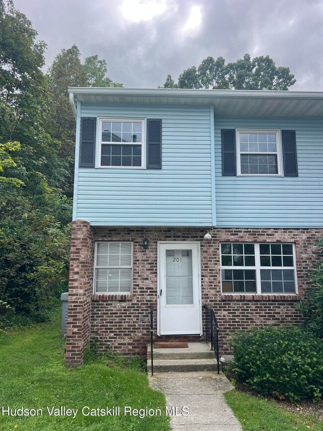 Building Photo - 201 Briarwood Ct Rental