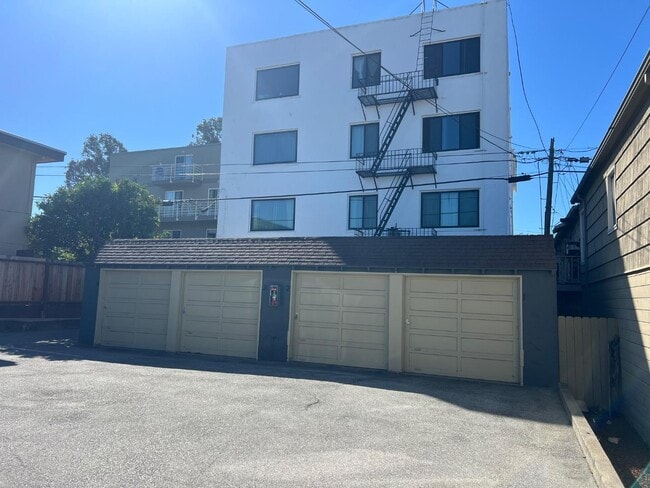 Photo - 1217 Capuchino Ave