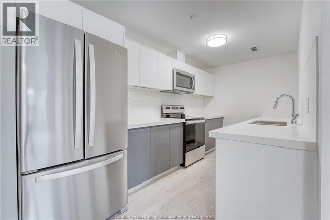 Photo - 3290 Stella Crescent Unité 304