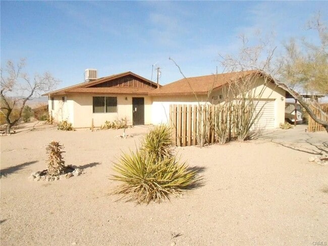 Building Photo - Larger 2 Bedroom home