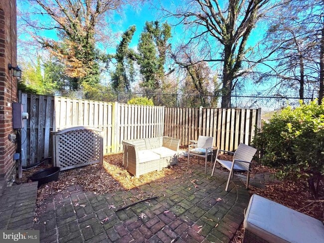 Photo - 117 Shooters Ct