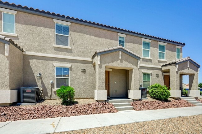 Photo - Newer Townhome - 3 Bedrooms + 2 Car Garage - E Craig & Nellis