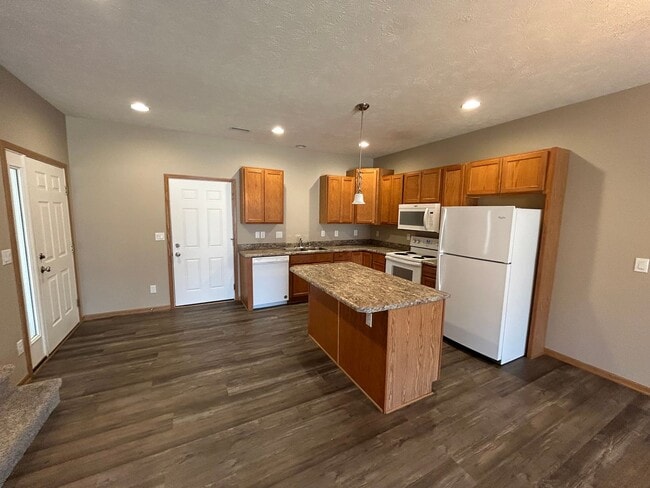 Photo - 5976 Haswell Pl