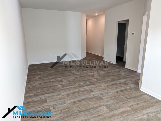 Photo - 2821 Egert Dr