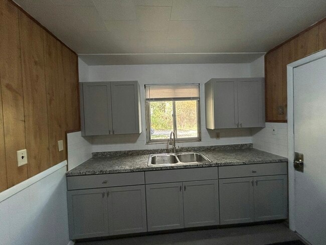 Photo - 15907 Knight