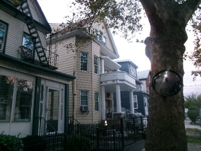 Building Photo - 432 S 1st Ave Unit 2