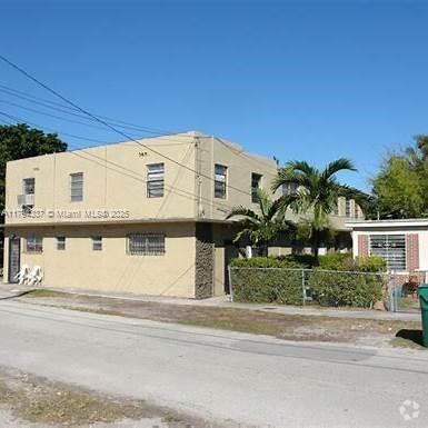 Building Photo - 1337 NW 77th St Unit 1 Rental