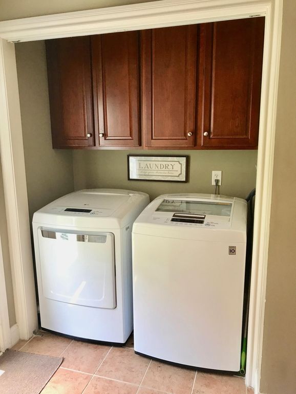 Photo - 250 E Delaware Ave