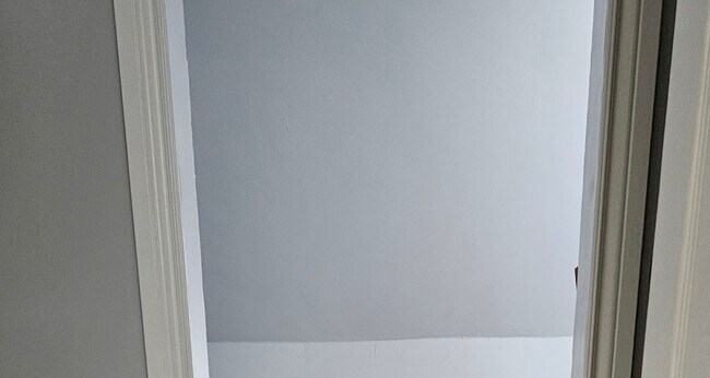 Photo - 41 E Main St