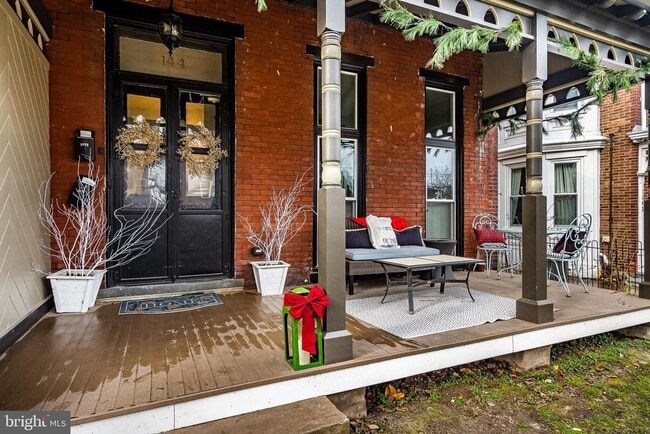 Photo - 144 Gay St