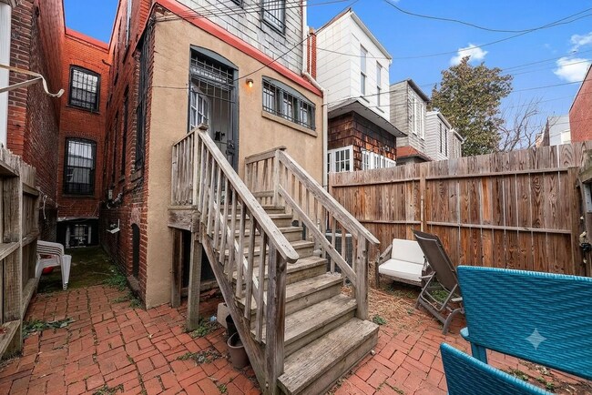 Photo - 1013 Independence Ave SE