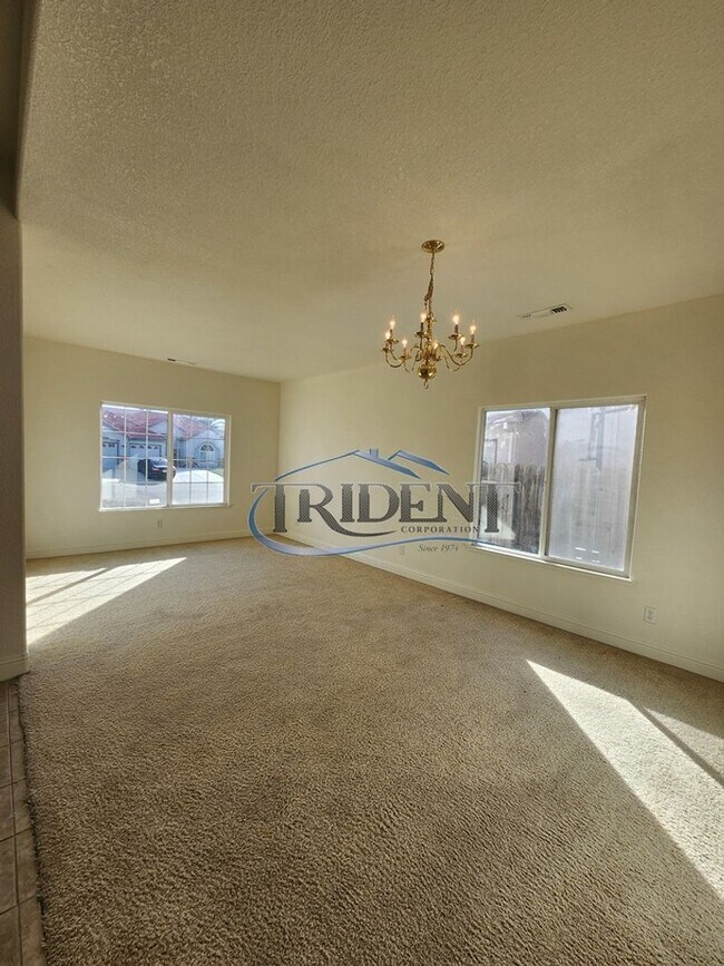 Photo - 4 bedroom 2 bath locaded in a cultisac