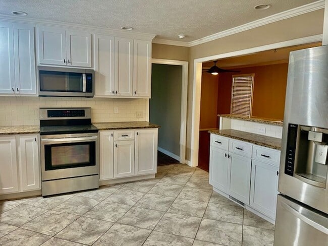 Photo - 32 Donley Dr NW