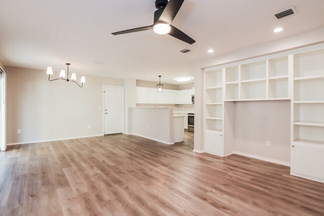 Photo - 2755 N Saramano Ln