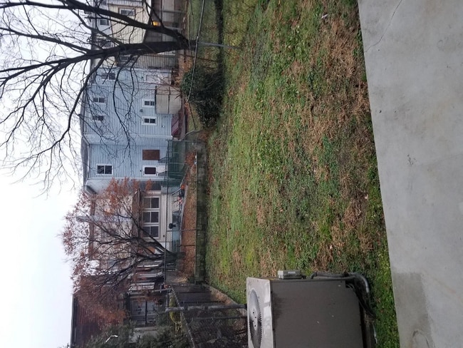 Photo - 230 Bergen St