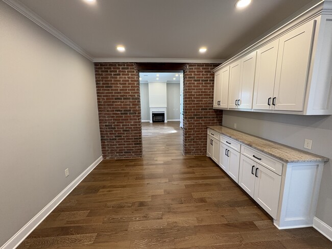 Photo - 4150 Primrose Dr