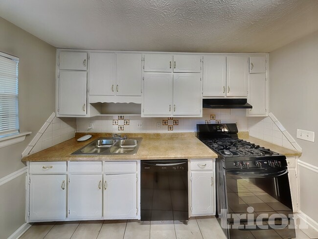 Photo - 2503 Hewatt Rd