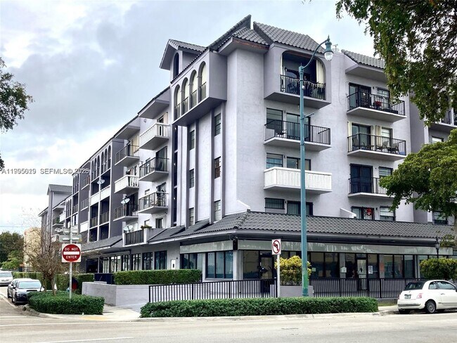 Photo - 777 SW 9th Ave Unidad 411