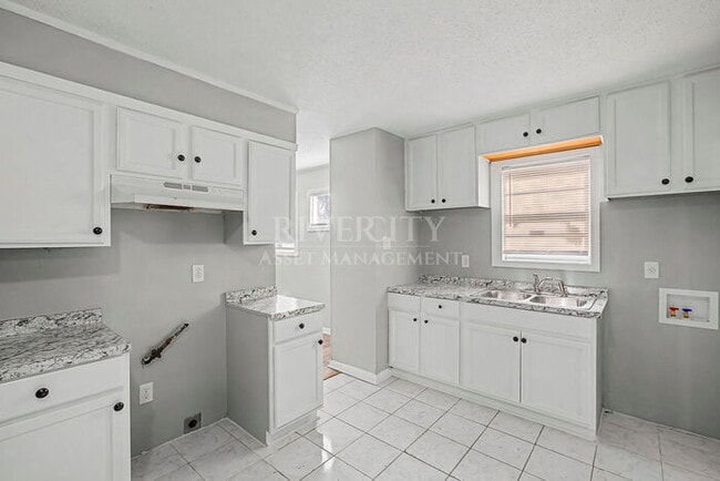 Photo - Cute 3 bedroom 1 bathroom home in Parkway Village Area!!! Section 8 Welcomed !!!