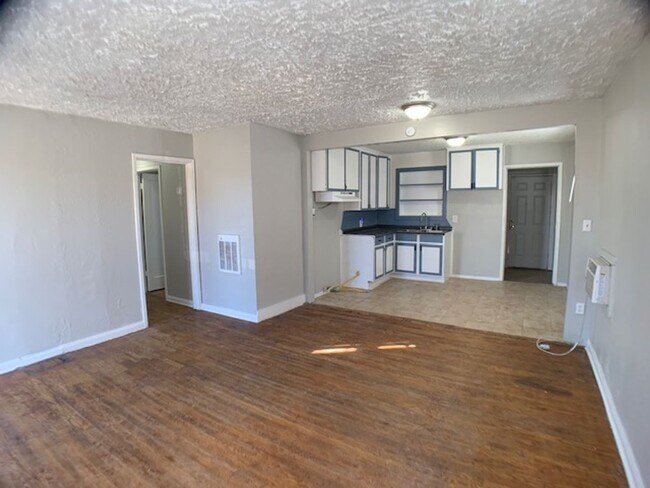 Photo - 3 Bed Home