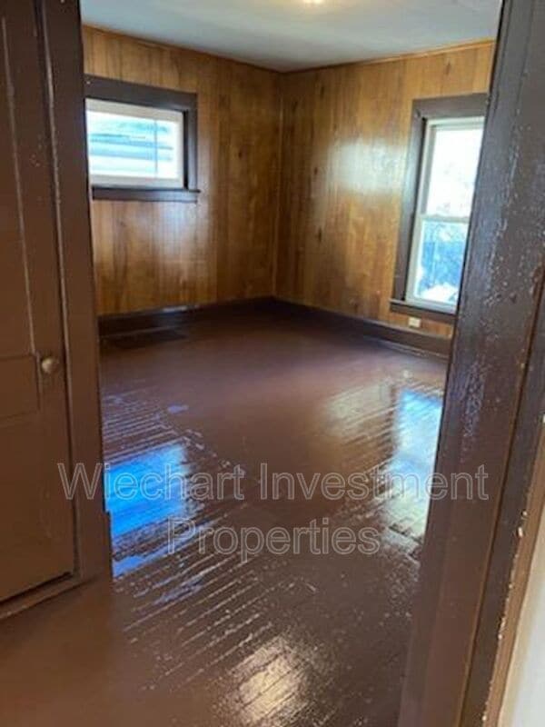 Photo - 714 N Metcalf St