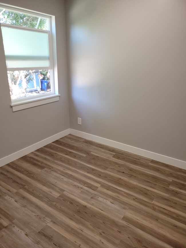 Photo - 608 E Wright Ave
