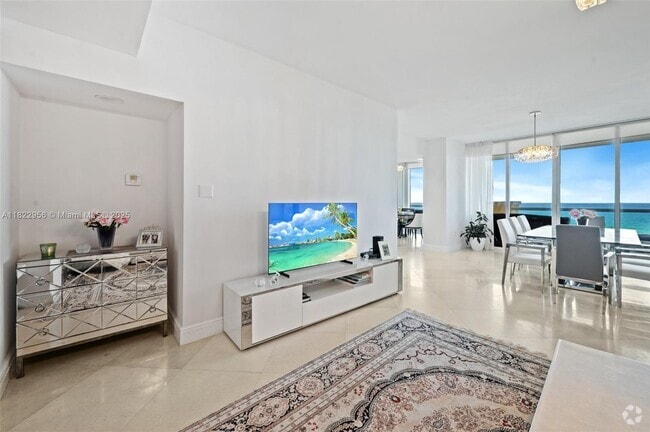 Building Photo - 17875 Collins Ave Unit 702 Rental