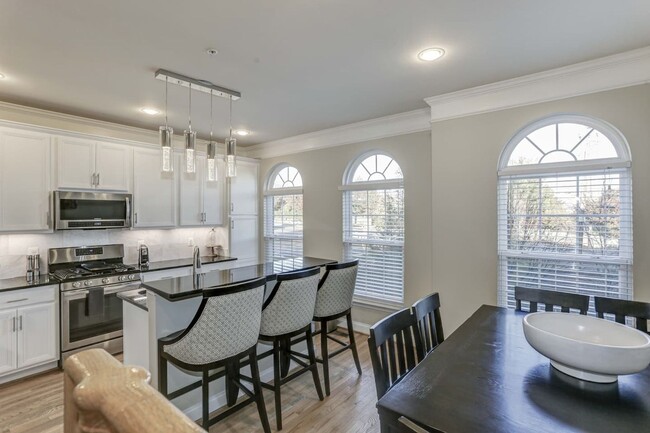 Photo - BEAUTIFUL 4 LEVEL TOWNHOME IN GERMANTOWN. 4 BEDROOM, 4.5 BATHS