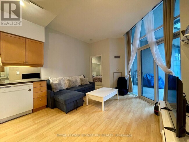 Photo - 58 Marine Parade Dr Unit 429