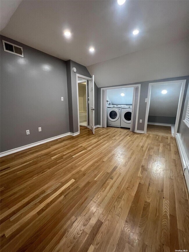 1158 Carlls Straight Path Apartment Unit upper Dix Hills, NY