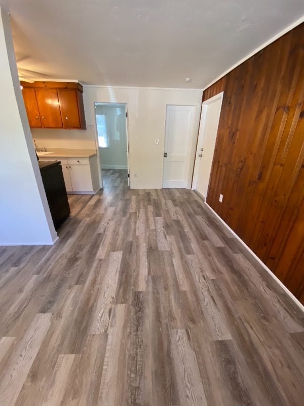 Photo - 1934 Edison Ave