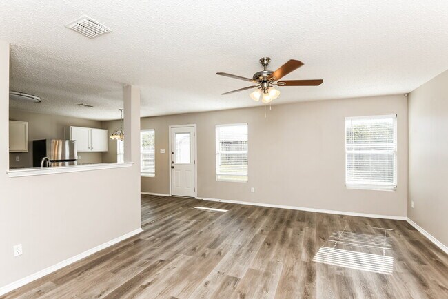 Photo - 509 Brasenose St