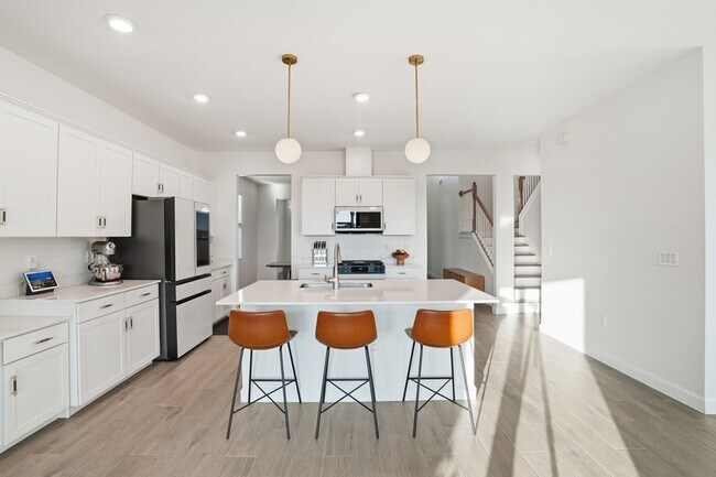 Photo - 18579 Ives Dr