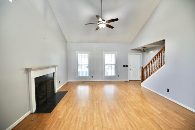 Photo - 4400 Greensbury Dr