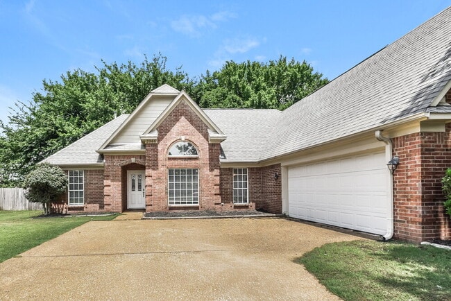 Photo - 2346 Kindlewood Dr