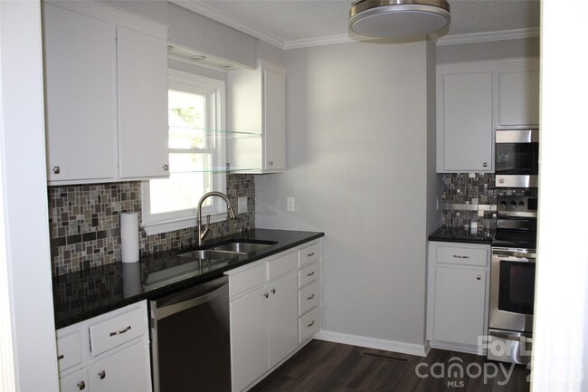 Photo - 2212 Crosswinds Ct