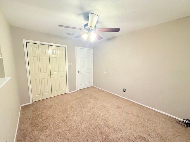 Photo - 401 NE 4th St