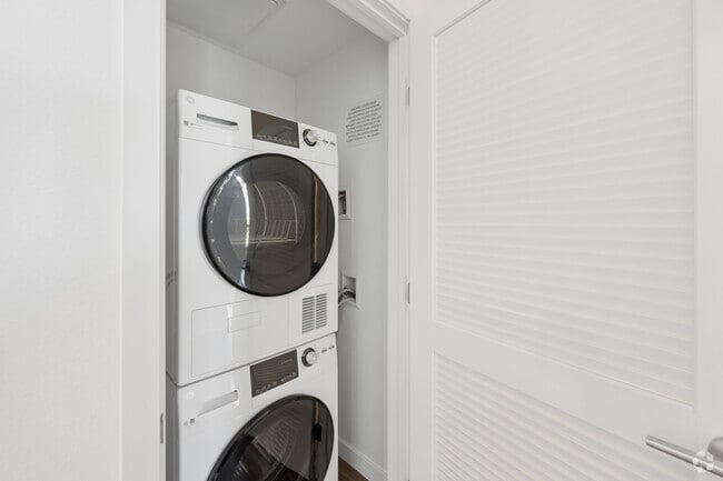 1BR, 1BA - 714SF - Laundry