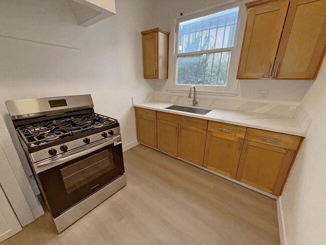 Photo - 2801 San Marino St Unidad 2