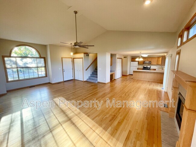 Photo - 626 Tipperary Rd