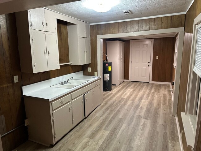 Photo - Available Now! 3-Bed, 1-Bath Central Springdale Home with Fenced-In Yard