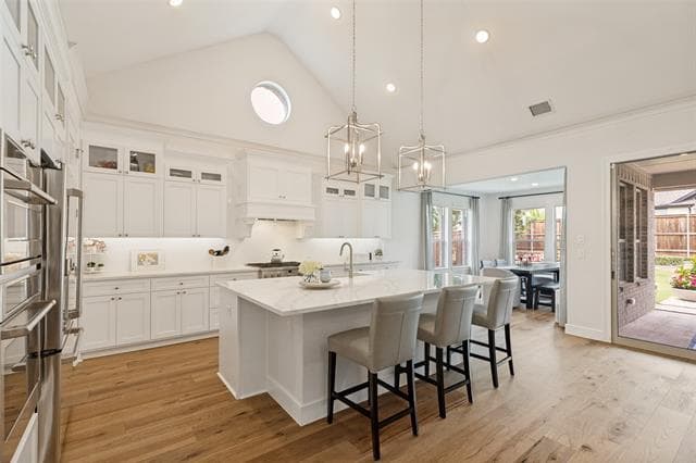 4212 Hollandwood Dr