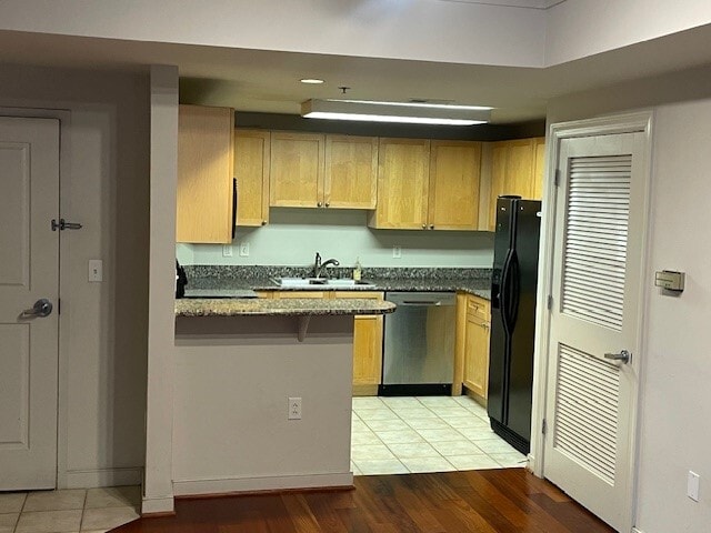 Kitchen - 777 7th St NW Unit #408